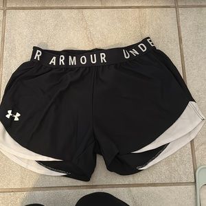 Small under armour workout shorts